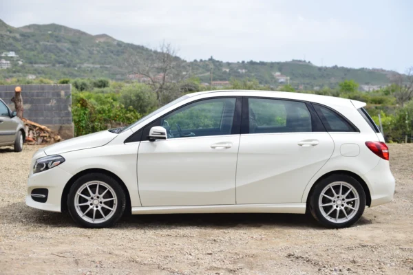 Mercedes-Benz Classe B 180 - immagine 3