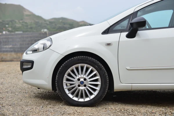 Fiat Punto Evo 1.4 - immagine 7