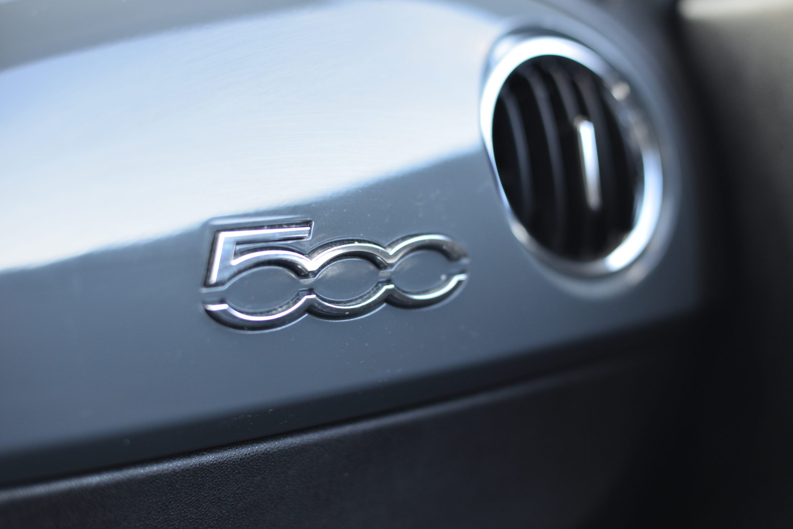 Fiat 500 1.0 hybrid Connect 70cv - immagine 4